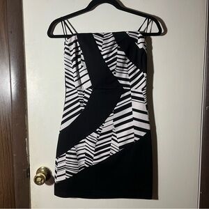 Mystic Mini Dress Sz Medium Bodycon Strapless Black White Geometric Women Padded